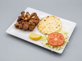 Chicharrón con arepa