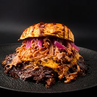 Burger la cerdita BBQ