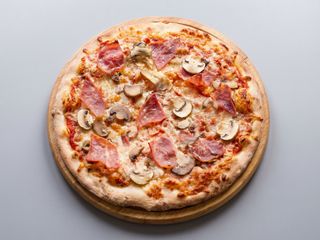 Pizza capricciosa