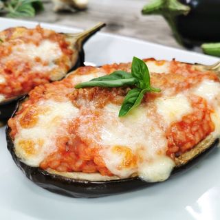 Melanzane ripiene di risotto