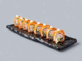 Uramaki California De Tobiko (8 Pzs.)