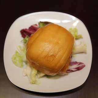 E14 - Pan chino frito (1 ud.)