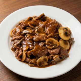 T3 - Ternera con champiñones