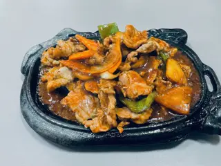 N2. Ternera con ¨Sha-Cha¨a la plancha