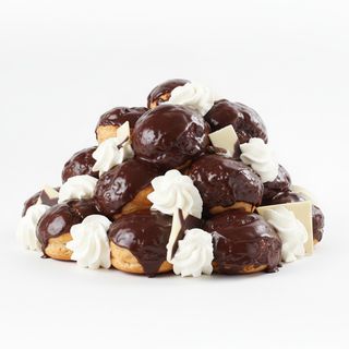 Tarta profiterol (10 porciones)
