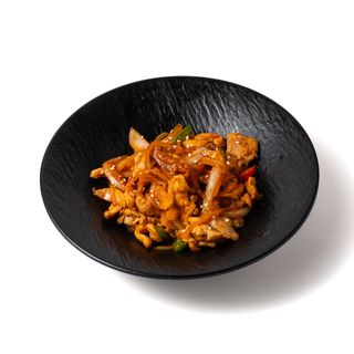 Pollo salteado estilo coreano picante