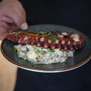 pulpo a la Brasa