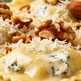 Raviolo Gorgonzola,Pera y nueces