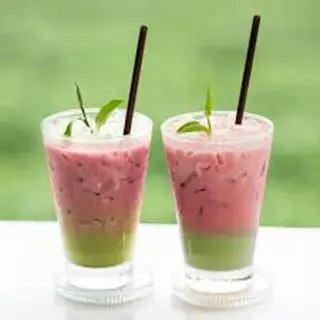 Matcha Stawberry Latte