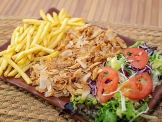 Plato Kebab con Patatas Fritas o Arroz