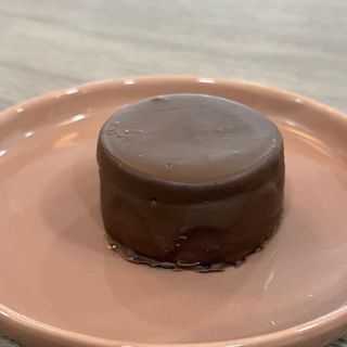 Alfajor de chocolate con leche