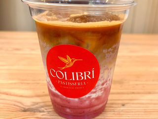 Mocca de chocolate blanco y frutos rojos