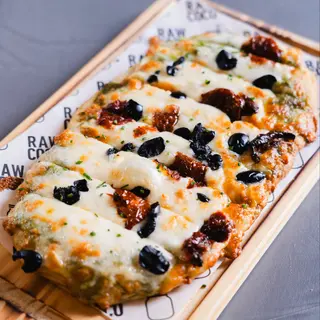 Flatbread Caprese