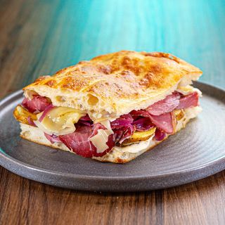 Foccia Pastrami