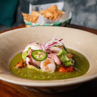 Aguachile Verde de Langostinos y Pulpo
