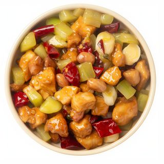 Yakisobas de Pollo tierno con Cacahuetes Chile salsa agridulce(003)