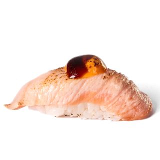 74.NIGIRI SALMON FLAMEADO PICANTE (3U)