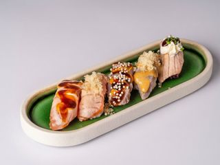 69.COMBO DE NIGIRI FLAMEADO (5U)