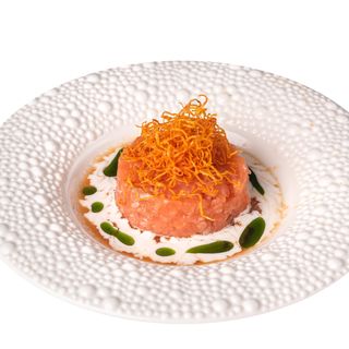 125.TARTAR DE SALMON 