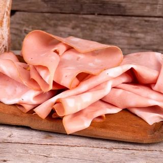 Mortadella (por 100 gramos)