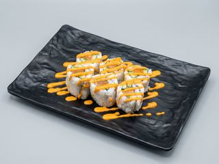 Spicy Salmón Uramaki Roll (8 Uds.)