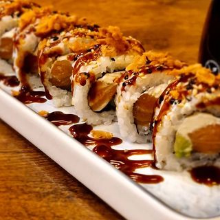 Roll Salmon y queso 8uds
