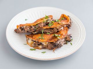Quesadillas de birria (4 uds.)