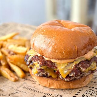 Hamburguesa NAGA SMASH TRIPLE