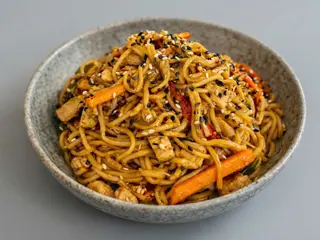 Noodles Salteados