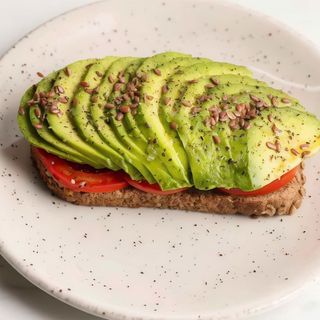 TOSTADA AGUACATE