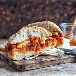 llonguet sobrasada y miel