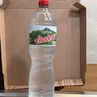 Agua normal grande