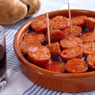 Chorizos a la sidra