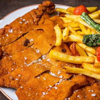 Cachopo de cecina y queso de cabra (+- 900 gramos)