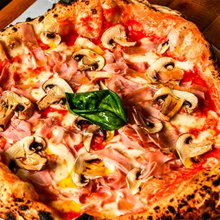 Pizza prosciutto e funghi