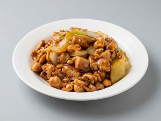 Pollo con almendras