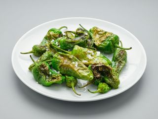 Pimientos al padrón fritos 