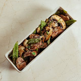 Dados de solomillo al ajillo 