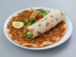 Lahmacun Mixto