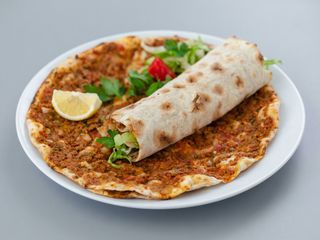 Lahmacun Pollo