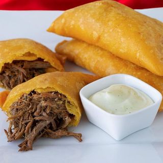 MENU 1 EMPANADA + 1 BEBIDA