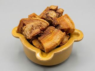 Chicharrón Con Yuca Frita
