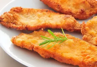 Filetes de pollo empanado