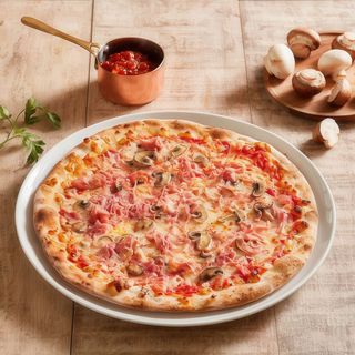 Pizza Prosciutto e Funghi