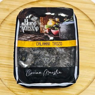 Calamares troceado en su tinta