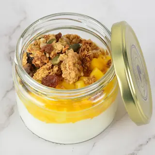Bowl De Yogur Natural Con  Fruta (Sin Gluten)