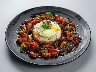 Kai med ma muang