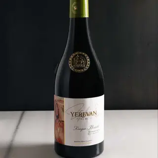 Yerevan blanco Semi sweet