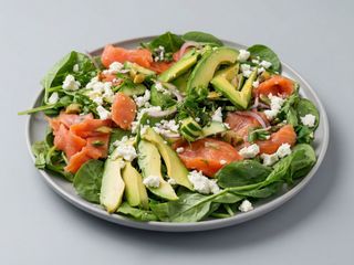 Ensalada De Salmón