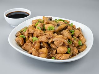 Pollo Con Champiñón